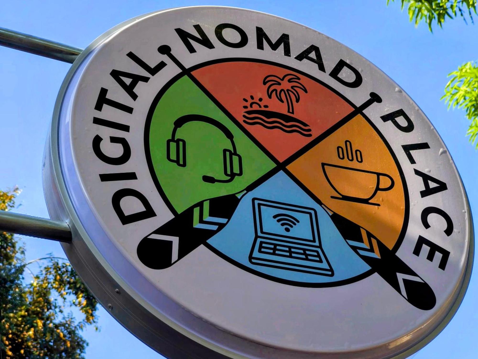 Digital Nomad Place - City Center Coron Luaran gambar